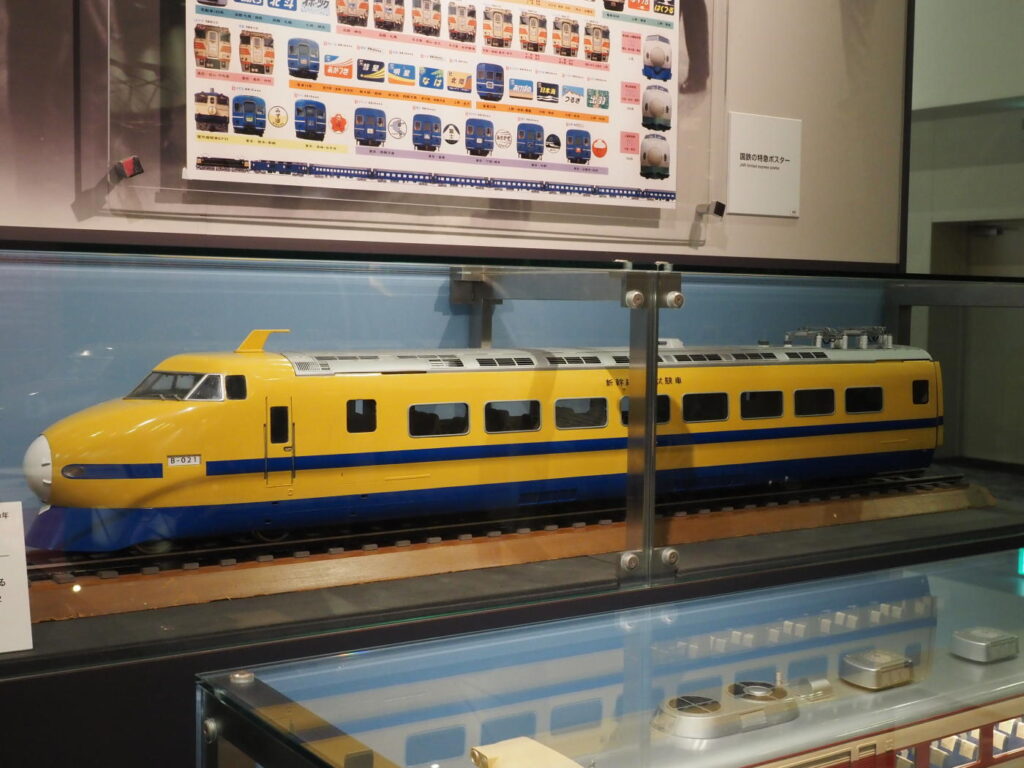 B編成から改造された電気試験車「922形」の模型